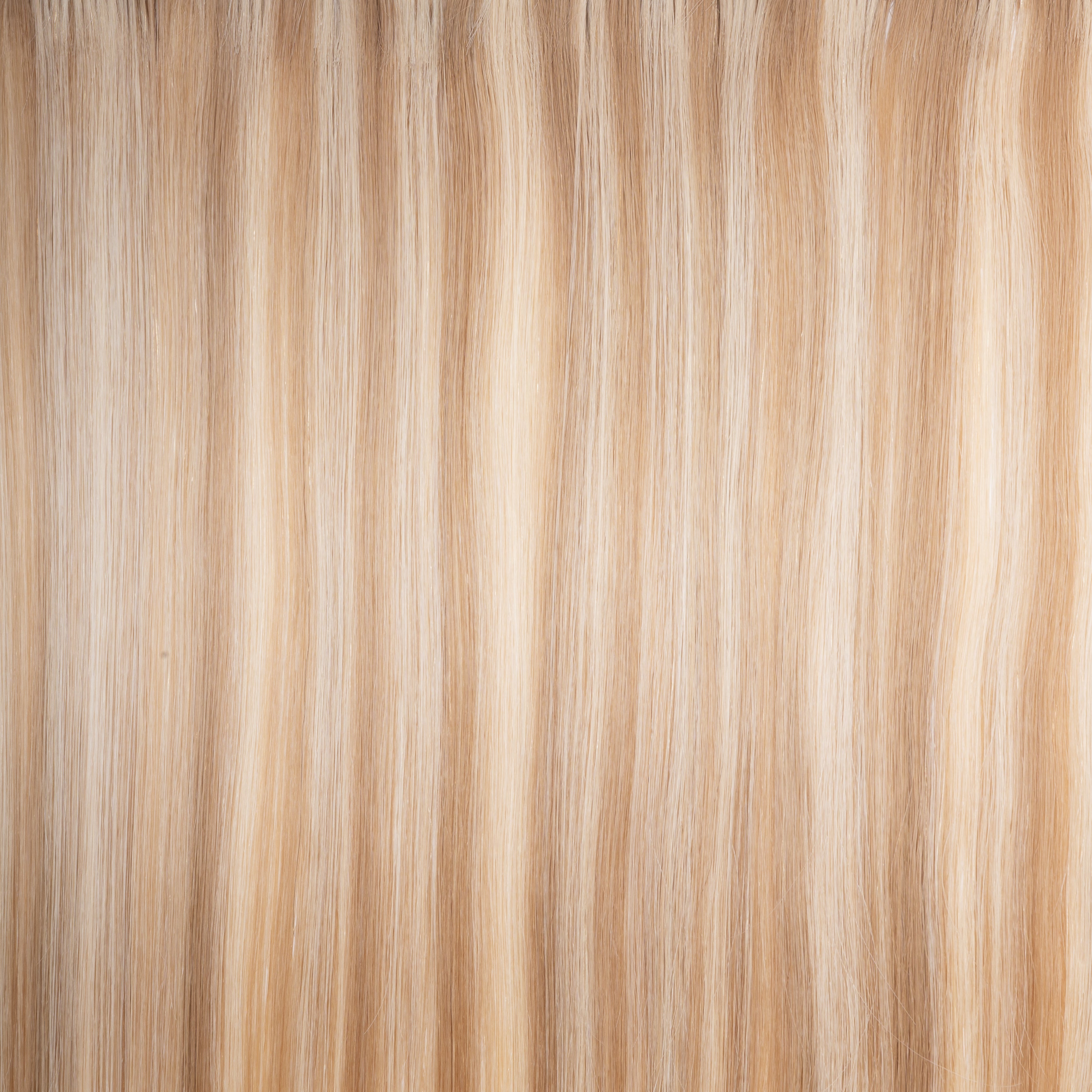 8/24 Duo Tone Aura Hair Extension